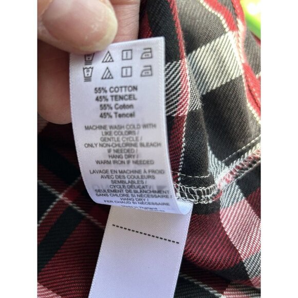 UNTUCKit For her Knit Plaid Button Up Shirt Womens Black & Red Western 8 - Picture 9 of 9